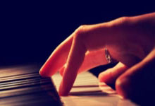 pg游戏官网：西媒：姆巴佩的表现和主裁判的判罚 掩盖了皇马身上所有的问题.